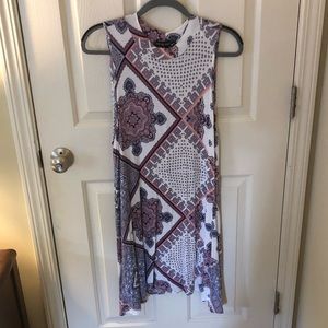 Sleeveless printed dress